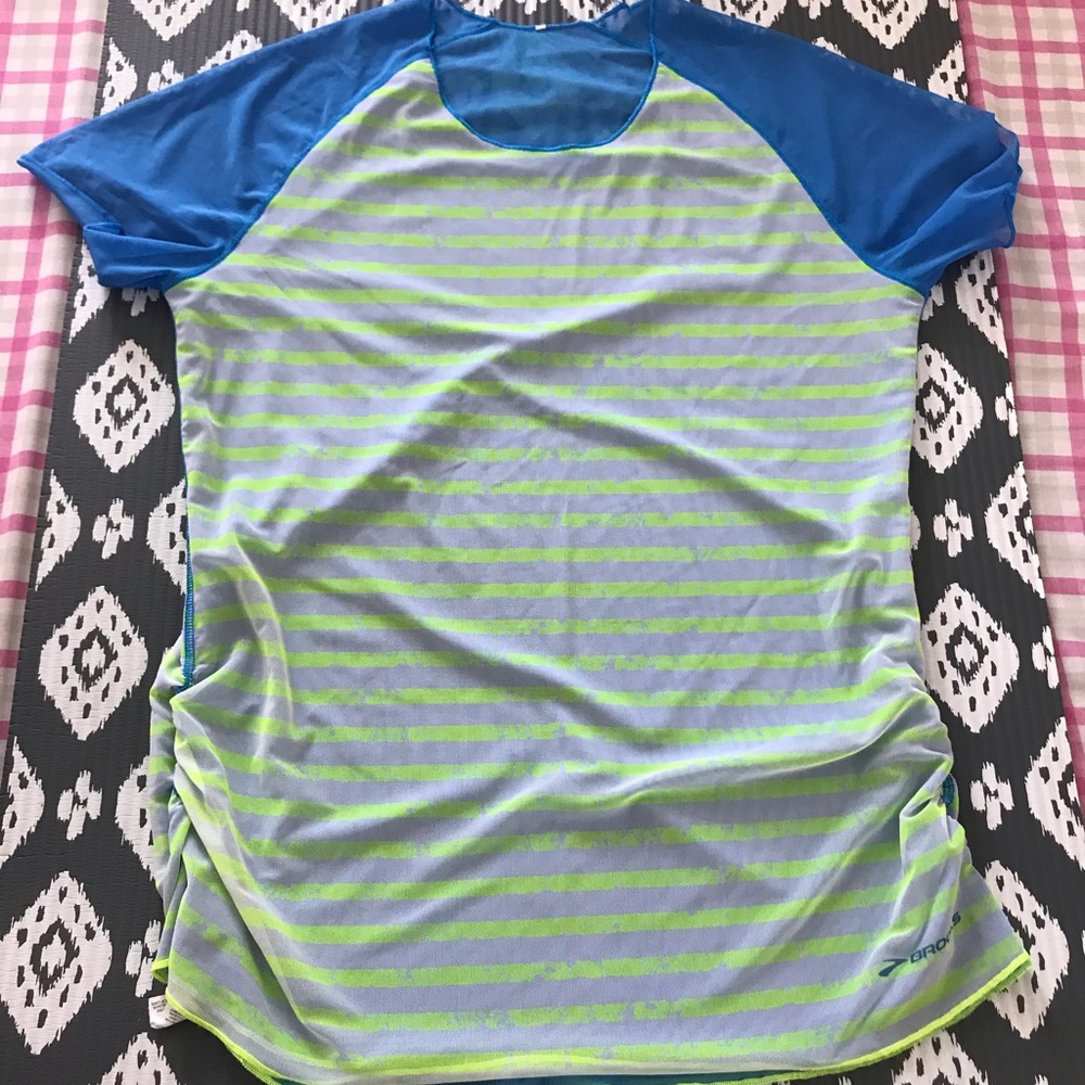 Brooks Reversible Women’s Running Shirt